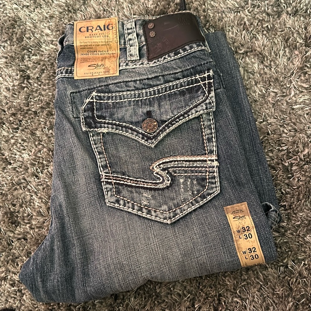 Silver jeans NWT Craig style size 32/30